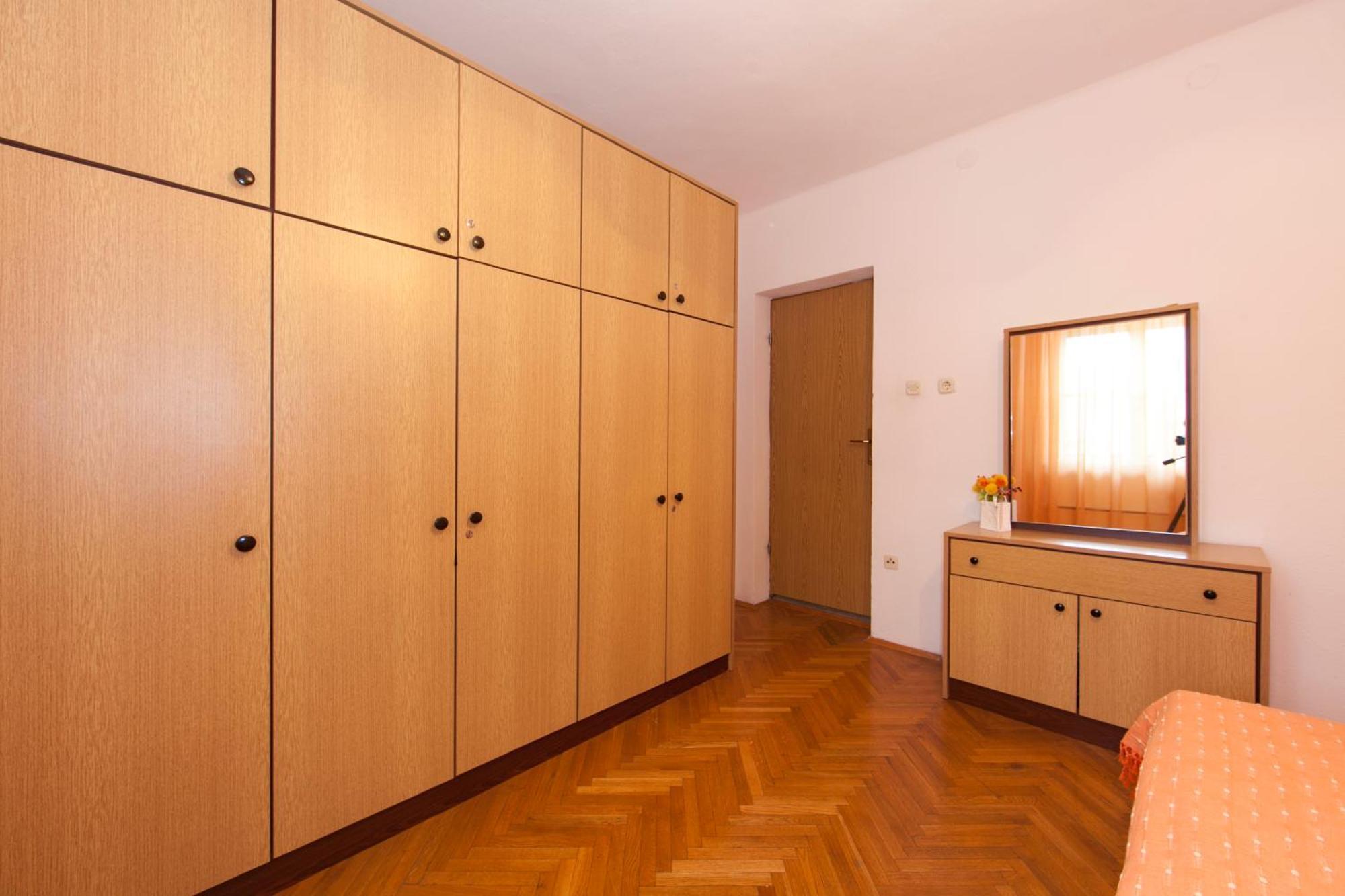 Apartmani Darinka Башка-Вода Экстерьер фото