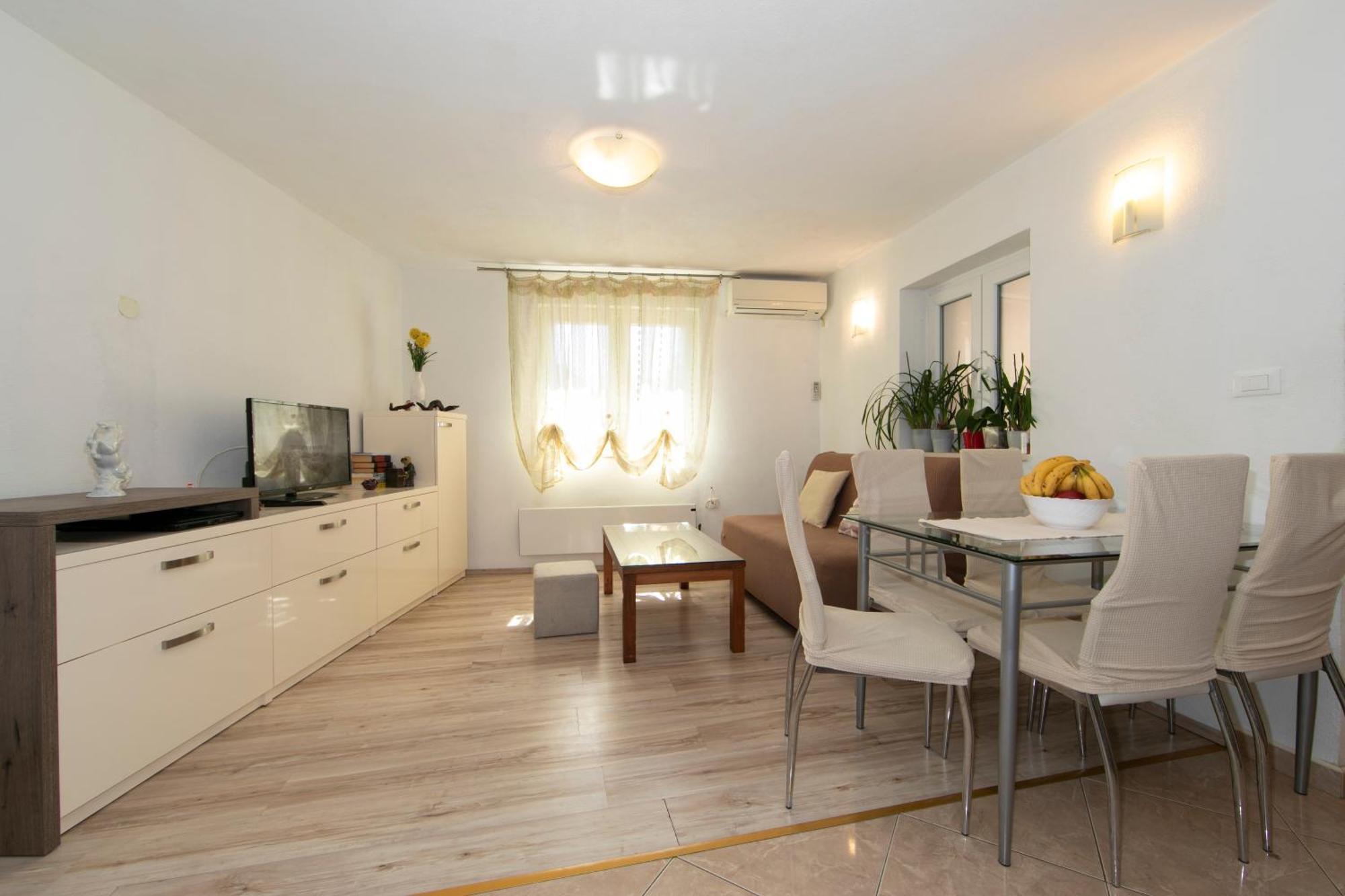 Apartmani Darinka Башка-Вода Экстерьер фото