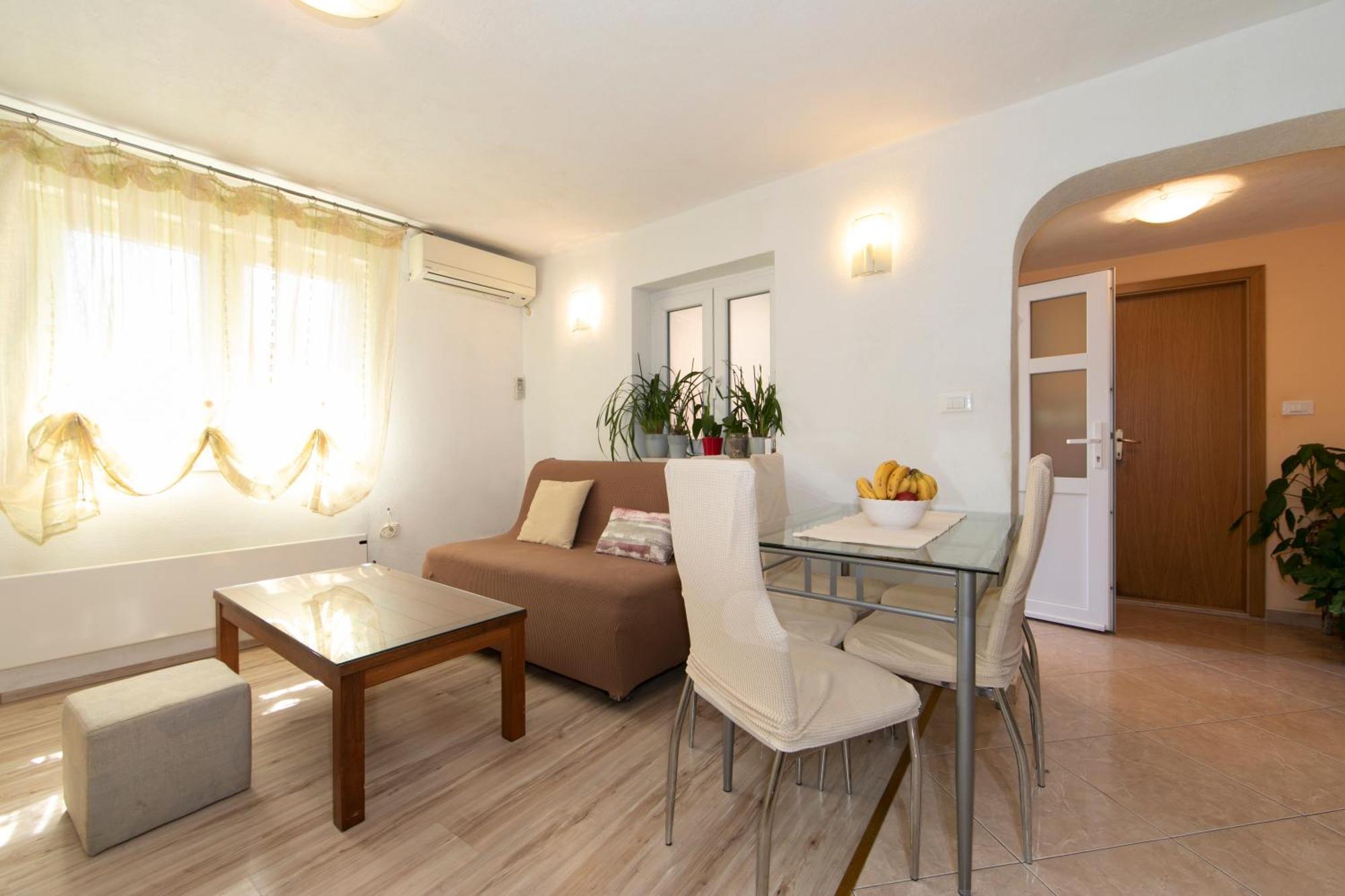 Apartmani Darinka Башка-Вода Экстерьер фото