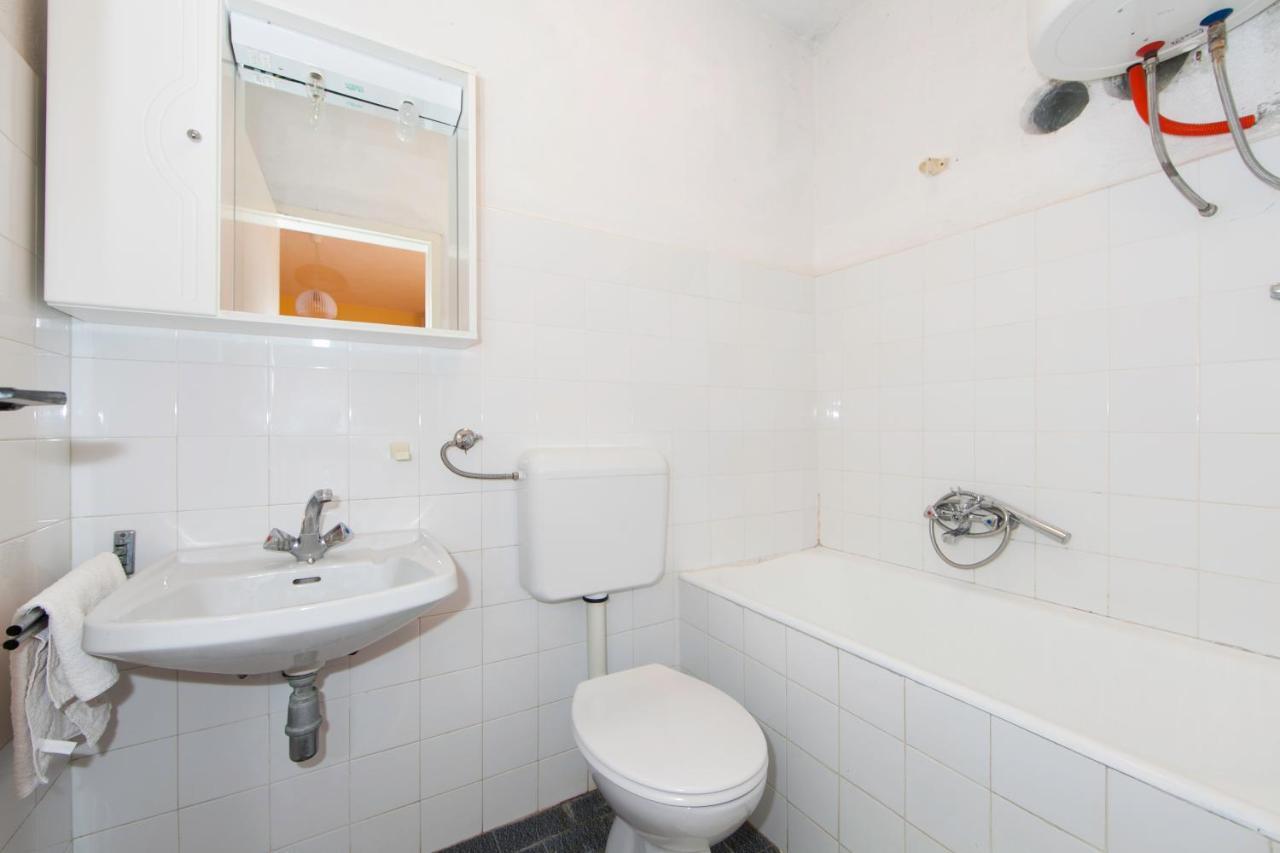 Apartmani Darinka Башка-Вода Экстерьер фото